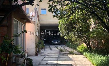 Casa en Venta en Calzada De guadalupe, El Nopalito RU 25-2320.