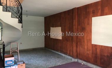 Casa en Venta en Calzada De guadalupe, El Nopalito RU 25-2320.