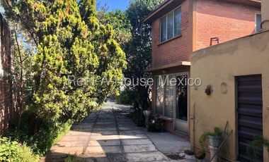 Casa en Venta en Calzada De guadalupe, El Nopalito RU 25-2320.
