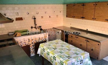 Casa en Venta en Calzada De guadalupe, El Nopalito RU 25-2320.