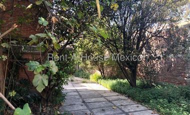 Casa en Venta en Calzada De guadalupe, El Nopalito RU 25-2320.