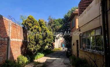 Casa en Venta en Calzada De guadalupe, El Nopalito RU 25-2320.