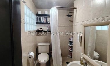 Casa en Venta en Calle Paseo de la virtud, Cofradia de San Miguel RU 26-1334.