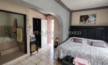 Casa en Venta en Calle Paseo de la virtud, Cofradia de San Miguel RU 26-1334.