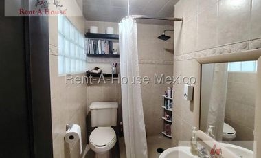 Casa en Venta en Calle Paseo de la virtud, Cofradia de San Miguel RU 26-1334.