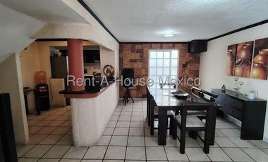 Casa en Venta en Calle Paseo de la virtud, Cofradia de San Miguel RU 26-1334.