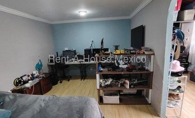 Casa en Venta en Calle Paseo de la virtud, Cofradia de San Miguel RU 26-1334.