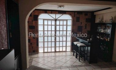 Casa en Venta en Calle Paseo de la virtud, Cofradia de San Miguel RU 26-1334.