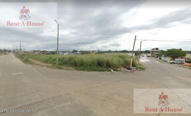 Terreno Comercial en Venta en Boulevard Las Barillas, Paraiso de las Dunas RU  24-740.