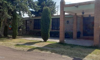 Casa en Venta en Calle La Noria, Los Reyes Nopala RU 25-3060.