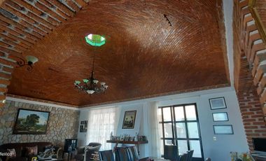 Casa en Venta en Calle La Noria, Los Reyes Nopala RU 25-3060.