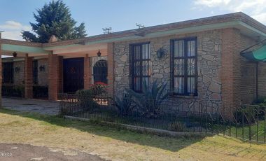 Casa en Venta en Calle La Noria, Los Reyes Nopala RU 25-3060.