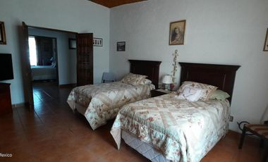 Casa en Venta en Calle La Noria, Los Reyes Nopala RU 25-3060.