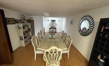 Casa en Venta en Calle De Los Patos, Las Alamedas RU 25-733.