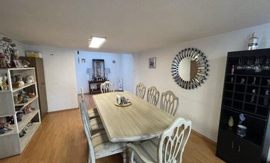 Casa en Venta en Calle De Los Patos, Las Alamedas RU 25-733.