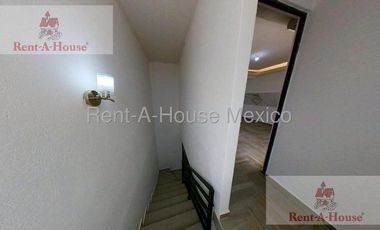 Casa en Venta en Calle Hacienda Magnolias, Villas Xaltipa RU 26-738.