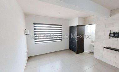 Casa en Venta en Calle Hacienda Magnolias, Villas Xaltipa RU 26-738.