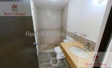 Casa en Venta en Calle Hacienda Magnolias, Villas Xaltipa RU 26-738.