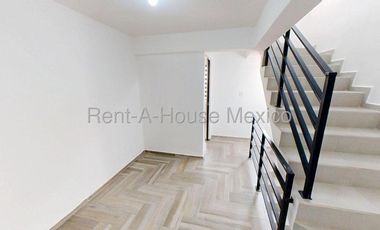Casa en Venta en Calle Hacienda Magnolias, Villas Xaltipa RU 26-738.