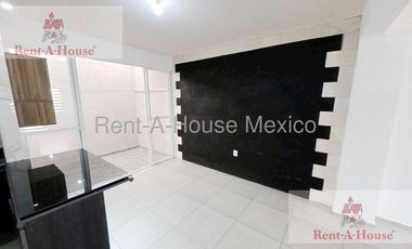 Casa en Venta en Calle Hacienda Magnolias, Villas Xaltipa RU 26-738.