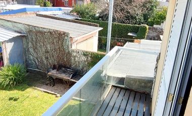 CASA EN VENTA EN EXCELENTE ESTADO CON PILETA APTA CREDITO