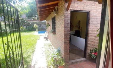 VENTA CASA 5 AMBIENTES EN VILLA ADELINA