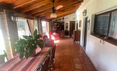 VENTA CASA 5 AMBIENTES EN VILLA ADELINA