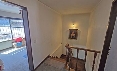 VENTA CASA 5 AMBIENTES EN VILLA ADELINA