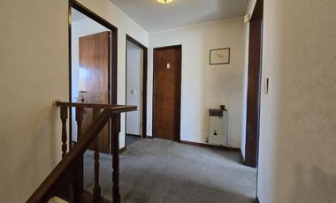 VENTA CASA 5 AMBIENTES EN VILLA ADELINA