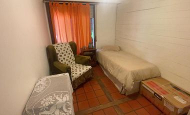 VENTA CASA 5 AMBIENTES EN VILLA ADELINA