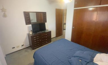 VENTA CASA 5 AMBIENTES EN VILLA ADELINA