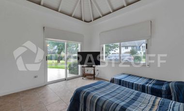 Casa en   Los Lagartos