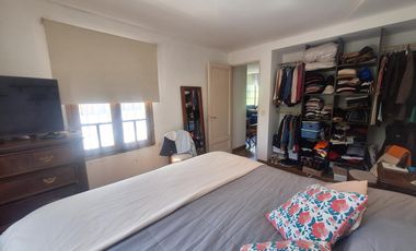 Casa en venta de tres dormitorios en Villa Elisa