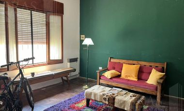 Chalet impecable de una planta / suite / gran jardín / lote 410 m2