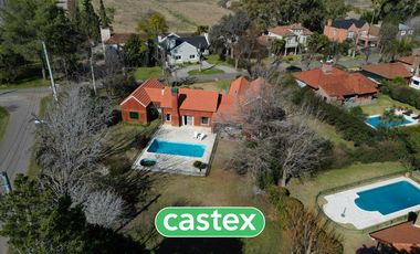 Casa de 4 dormitorios en venta en Golfer's C.C.