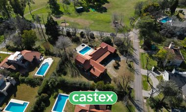 Casa de 4 dormitorios en venta en Golfer's C.C.