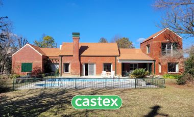 Casa de 4 dormitorios en venta en Golfer's C.C.