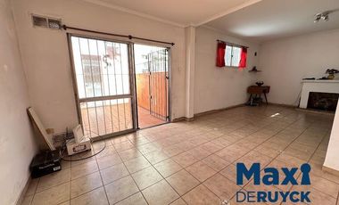 3 ambientes Quilmes Centro, planta alta