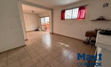 3 ambientes Quilmes Centro, planta alta