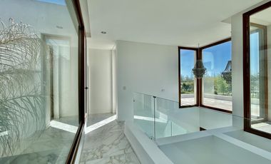 CASA AL LAGO EN LAGUNA GRANDE VILLANUEVA - 6 AMBIENTES