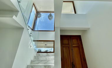 CASA AL LAGO EN LAGUNA GRANDE VILLANUEVA - 6 AMBIENTES