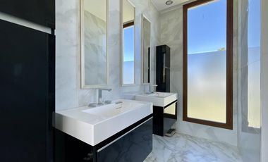 CASA AL LAGO EN LAGUNA GRANDE VILLANUEVA - 6 AMBIENTES