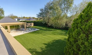 Casa en Los Alamos Club de Campo Ibarlucea Barrio Cerrado 3 Dormitorios