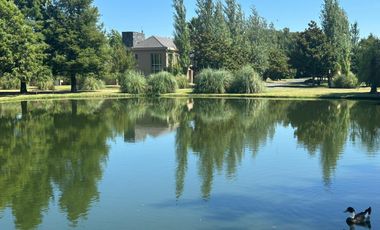 Casa en Los Alamos Club de Campo Ibarlucea Barrio Cerrado 3 Dormitorios