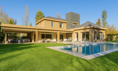 Casa en Los Alamos Club de Campo Ibarlucea Barrio Cerrado 3 Dormitorios