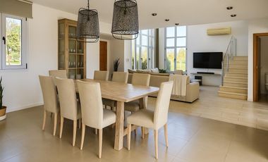 Casa en Los Alamos Club de Campo Ibarlucea Barrio Cerrado 3 Dormitorios