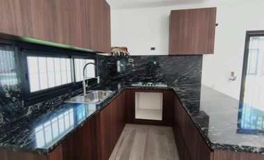 Casa a ESTRENAR en B° Lasalle / Quintas de Arguello con pileta