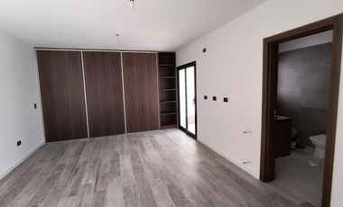 Casa a ESTRENAR en B° Lasalle / Quintas de Arguello con pileta