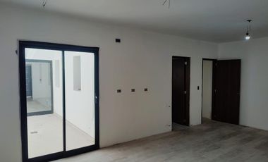 Casa a ESTRENAR en B° Lasalle / Quintas de Arguello con pileta