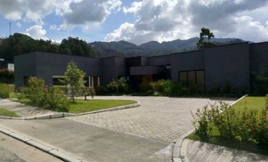 VENTA DE CASA EN EL RETIRO FIZEBAD, PARA ESTRENAR DE UN NIVEL.